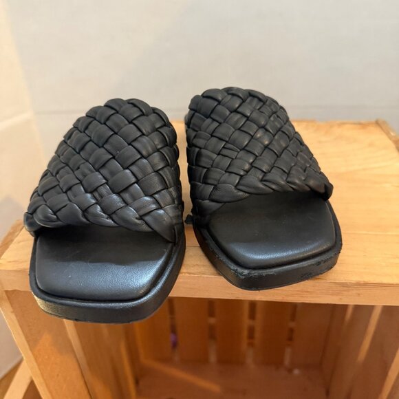 Vince Size 6.5 Black Rumi Woven Leather Slip On Comfort Flats Slide Sandals - Picture 8 of 16